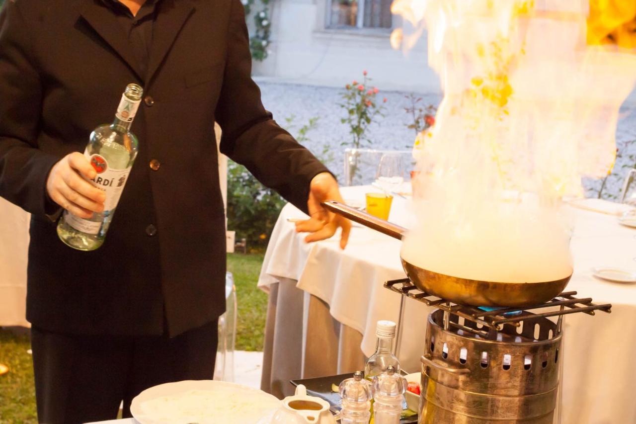 Hotel Villa Condulmer Mogliano Veneto Exterior foto Flaming Dr. Pepper