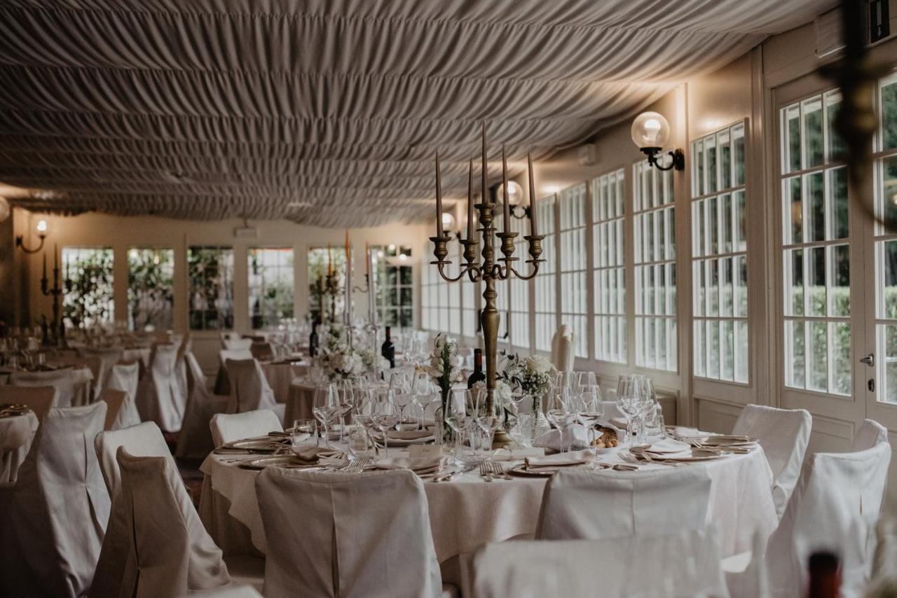 Hotel Villa Condulmer Mogliano Veneto Exterior foto The interior of the restaurant